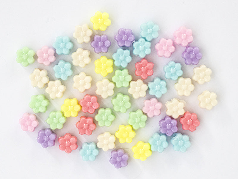 achat 50 perles fleurs en plastique - multicolore