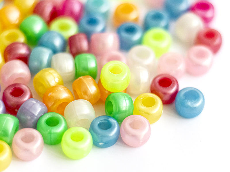 Achat 100 perles en plastiques basiques pour enfants - couleurs nacrées - 9x6 mm