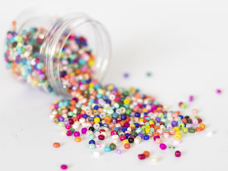 Achat Pot de 60 grammes de perles de rocailles 3mm - multicolores