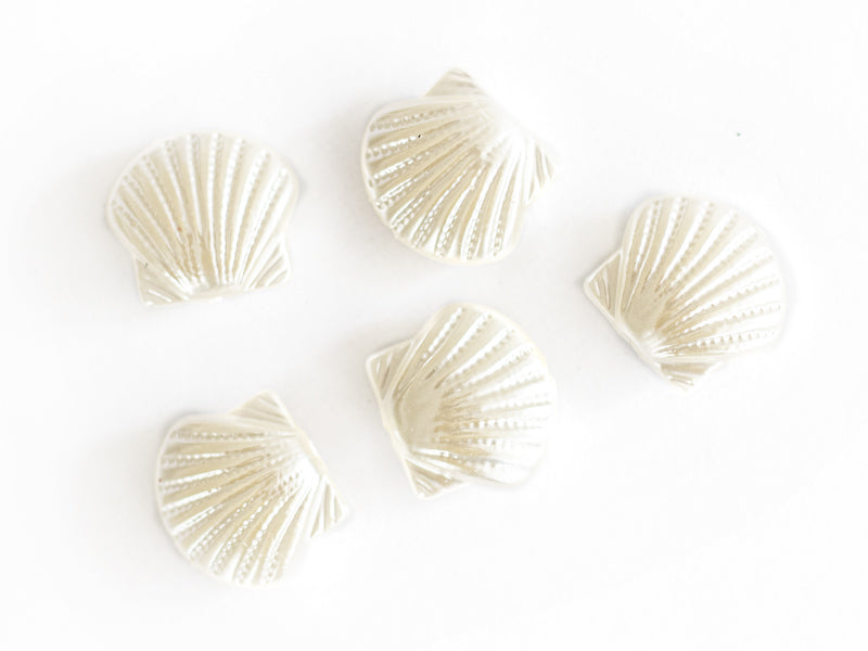 Achat 5 perles coquillages en plastique
