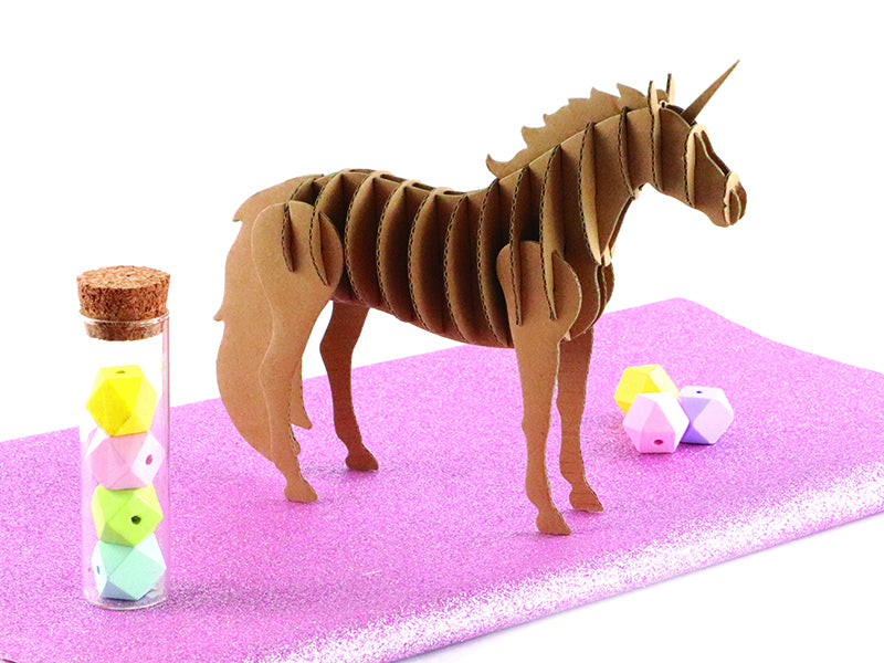 Achat Maquette carton - Licorne 21,5 x 4 x17 cm