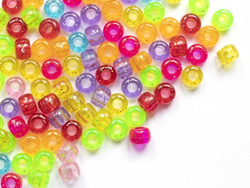 Achat 100 perles en plastique basiques pour enfants - pony beads - multicolores à paillettes