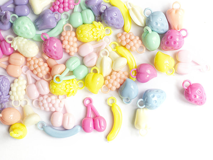 Achat 50 perles en plastique - fruits variés - pastel
