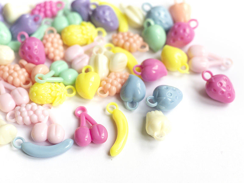 achat 50 perles en plastique - fruits variés - pastel