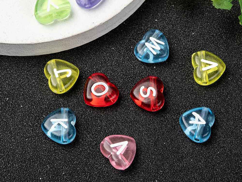achat 200 perles cœur en plastique - lettres alphabet - 11 mm