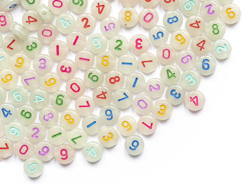 Achat 200 perles rondes en plastique - chiffres et numéros - phosphorescent et multicolore - 7 mm
