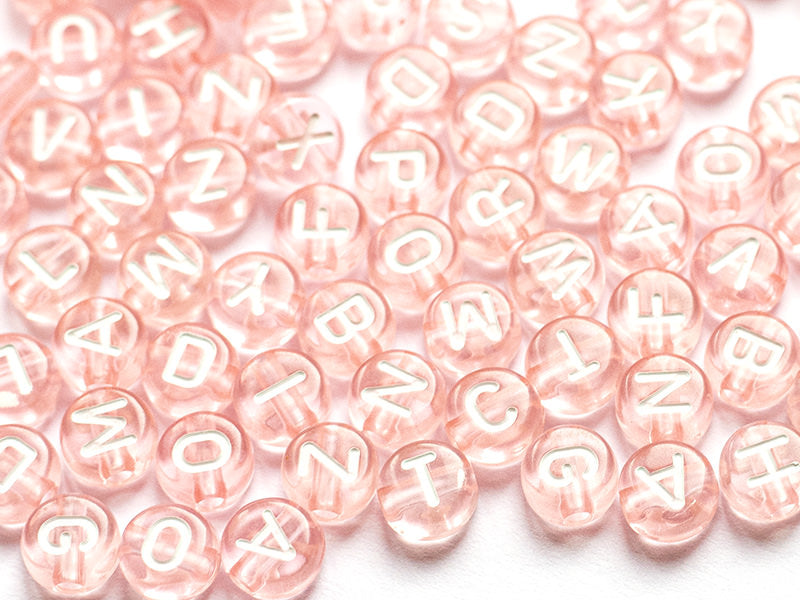 achat 200 perles rondes en plastique transparent - lettres alphabet - rose pâle - 7 mm
