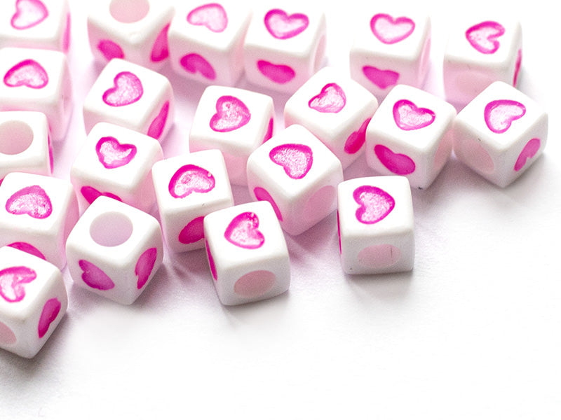 achat 20 perles en plastique cubes symbole coeur  - rose flashy - 7 mm