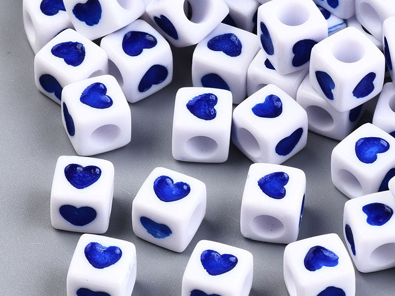 achat 20 perles en plastique cubes symbole coeur  - bleu - 7 mm