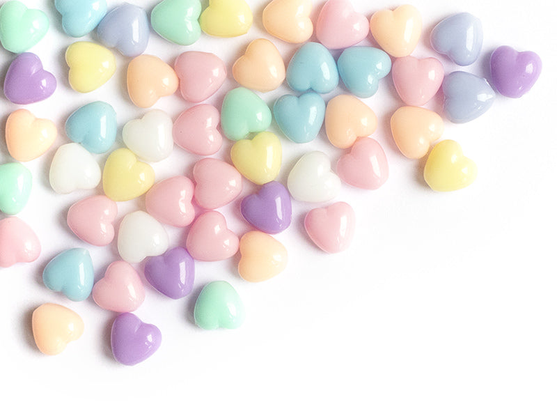 achat 50 mini perles cœur en plastique - pastel - 7 mm