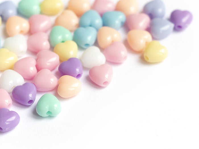 Achat 50 mini perles cœur en plastique - pastel - 7 mm