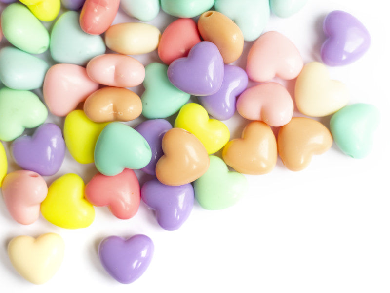 Achat 50 grosses perles en plastique - cœurs couleur pastel - 15x17 mm