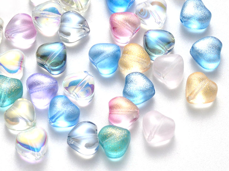 Achat 20 perles en verre - petits coeurs couleur variées - 6 mm