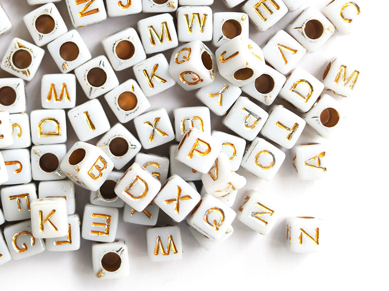 Achat 200 perles carrées - cubes en plastique - lettres alphabet - doré et blanc - 6 mm