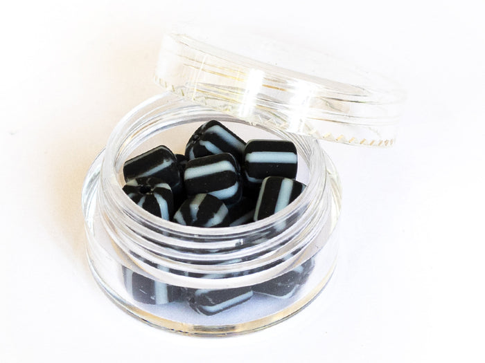 Achat Boite de perles tubes Heishi 6 mm - rayures noir