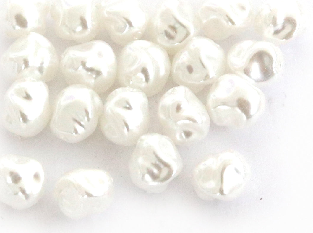 Achat 20 perles en plastique imitation perles de culture - rond plat texturé - 8 x 3 mm