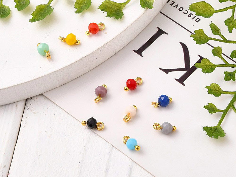 achat Lot de 10 pendentifs / breloques  -  perles multicolores à facettes - 4 mm