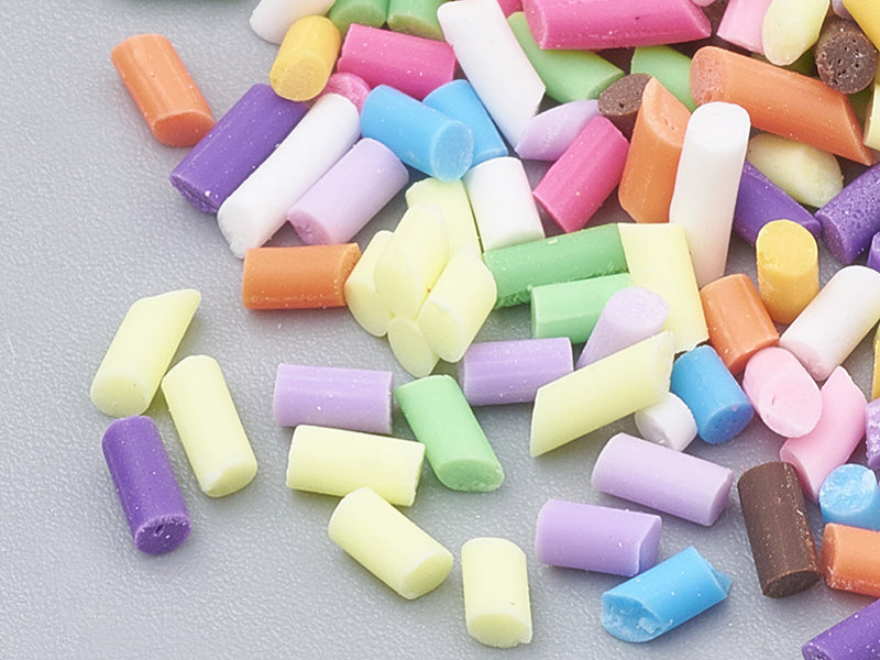 Achat Faux vermicelles couleurs vives pour pâte fimo ou résine.