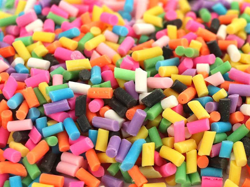 achat Faux vermicelles couleurs vives pour pâte fimo ou résine.