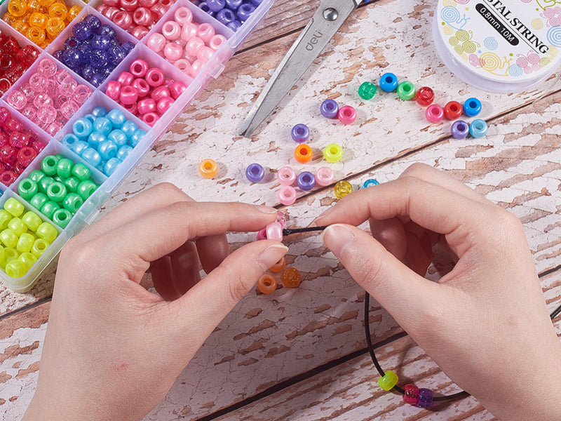 achat Boîte d'assortiment de perles en plastiques pony beads - 24 couleurs