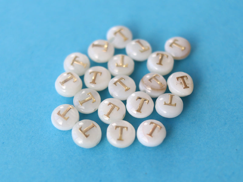 Achat Perle coquillage naturel et laiton doré - Lettre T
