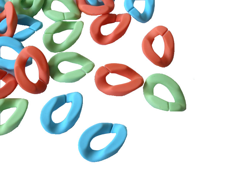 Achat Lot de 50 maillons mates en acrylique - 30 x 21 mm - Bleu, orange et vert