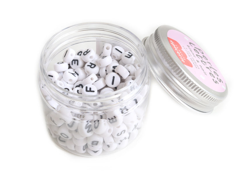 achat Pot perles lettres – Blanc et noir