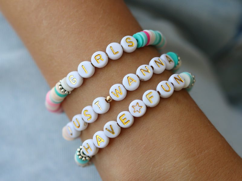 Achat Perles lettres 3 mots pour bracelet à personnaliser - Girls, Just Wanna et Have Fun