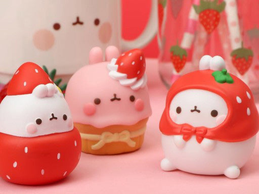 Boîte à figurines aléatoires Molang adore les fraises
