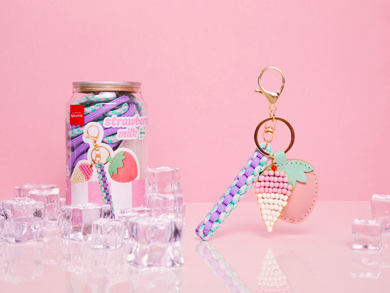 Achat Kit Canette Bag Charm Pshiiit - Strawberry Milk
