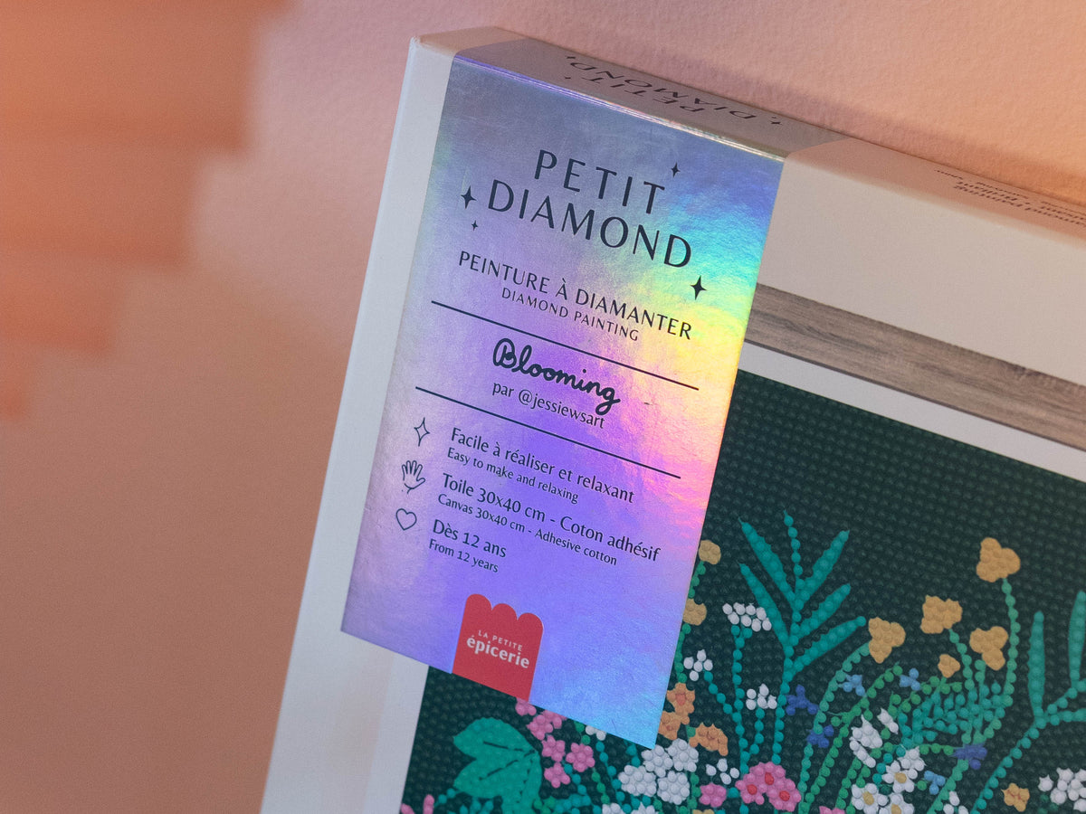 achat Coffret Petit Diamond - Diamond Painting Blooming par Jessie Wong