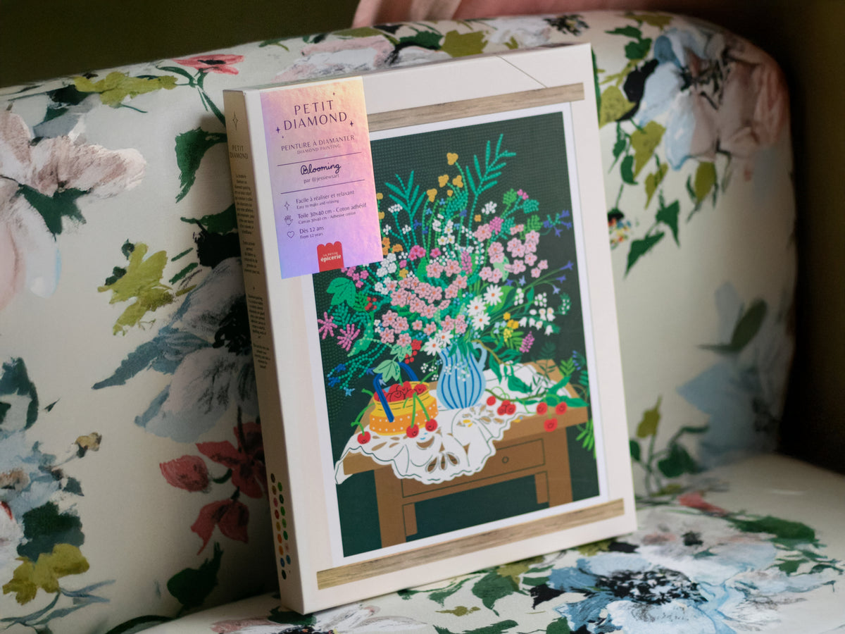 achat Coffret Petit Diamond - Diamond Painting Blooming par Jessie Wong