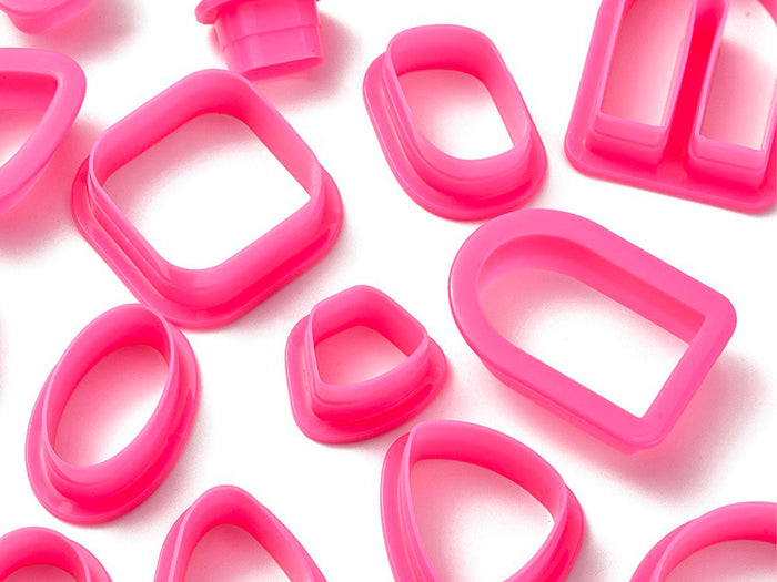 Achat Lot de 18 Emporte pièces Géométriques pour pâte polymère