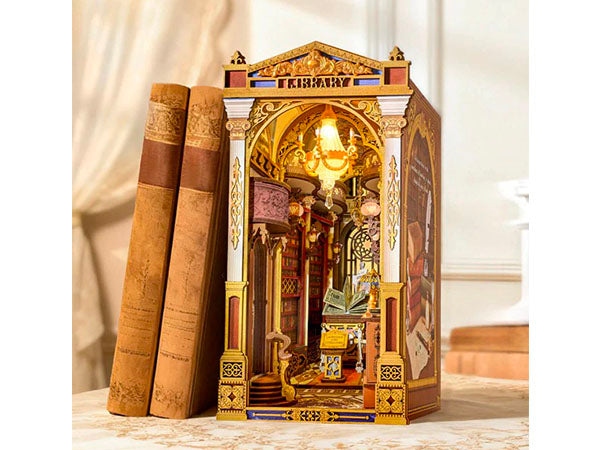 achat Maquette Librairie des Merveilles Book Nook - Robotime