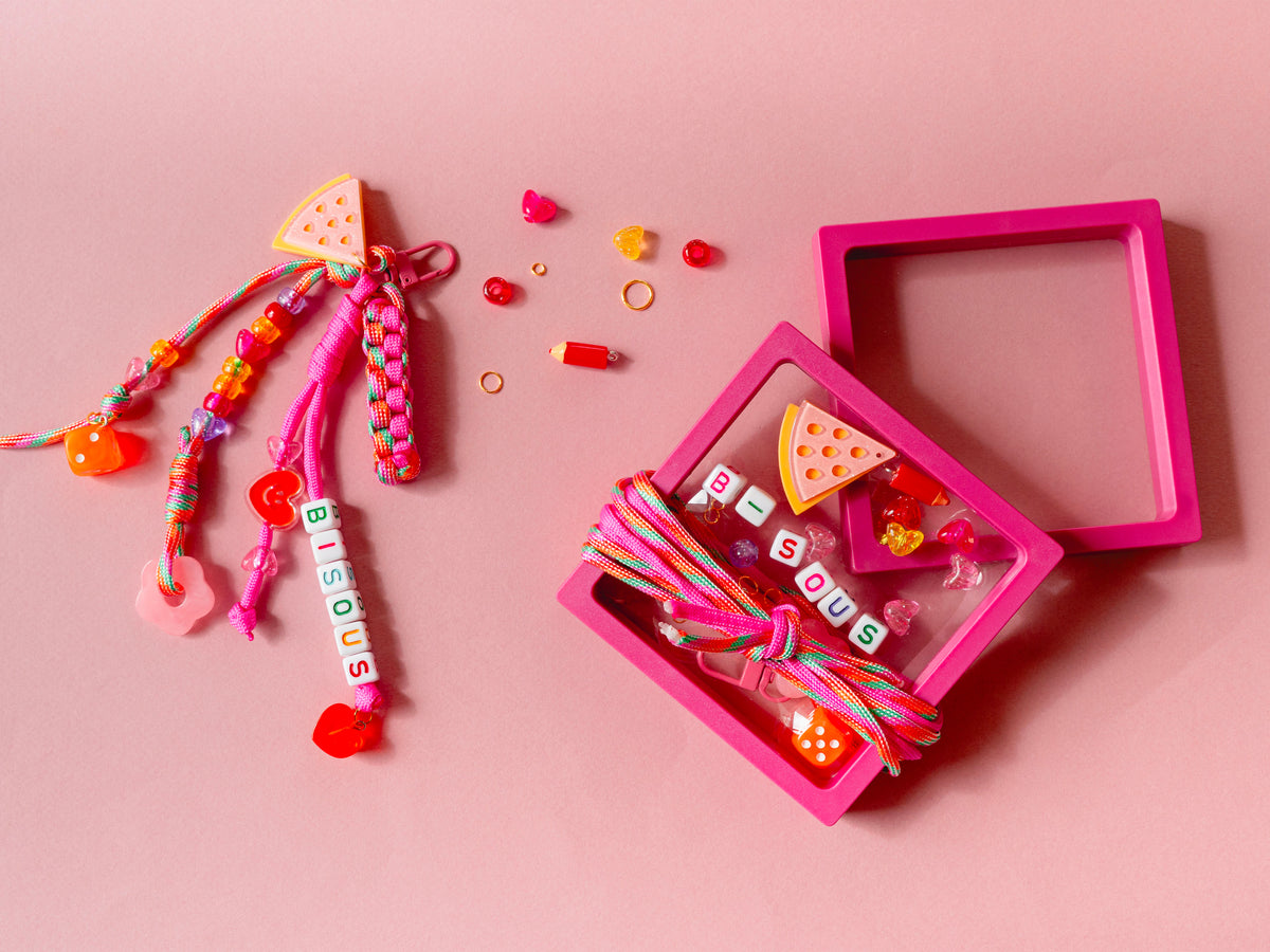 achat Mini Kit Bag Charm - Bisous