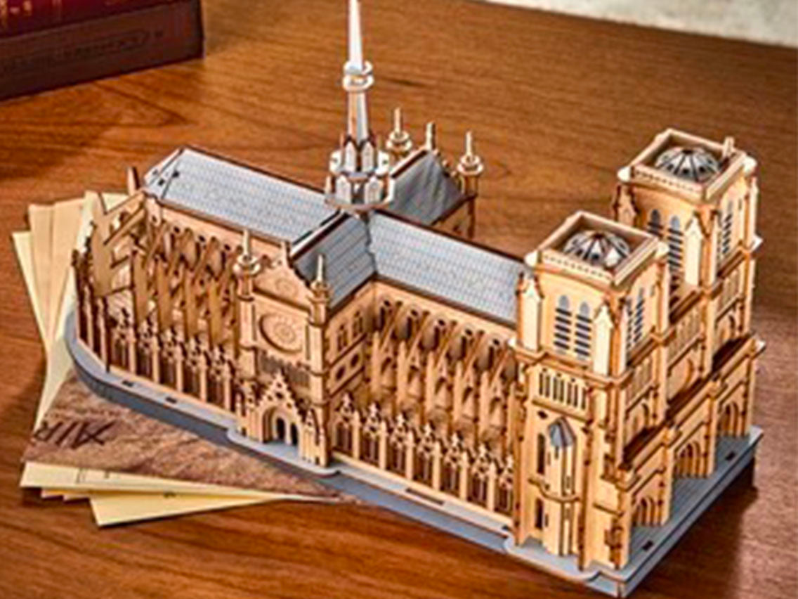 achat Maquette Paris Cathedral Miniature DIY - Robotime