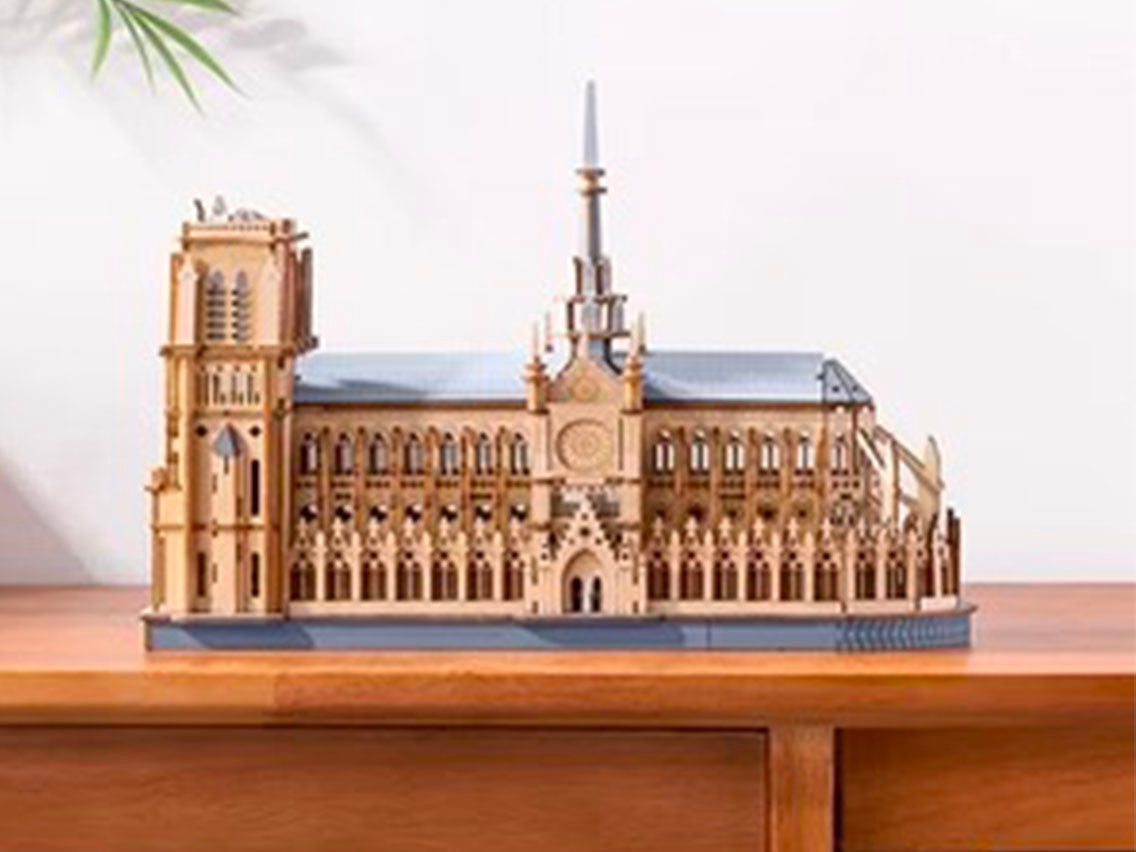 achat Maquette Paris Cathedral Miniature DIY - Robotime