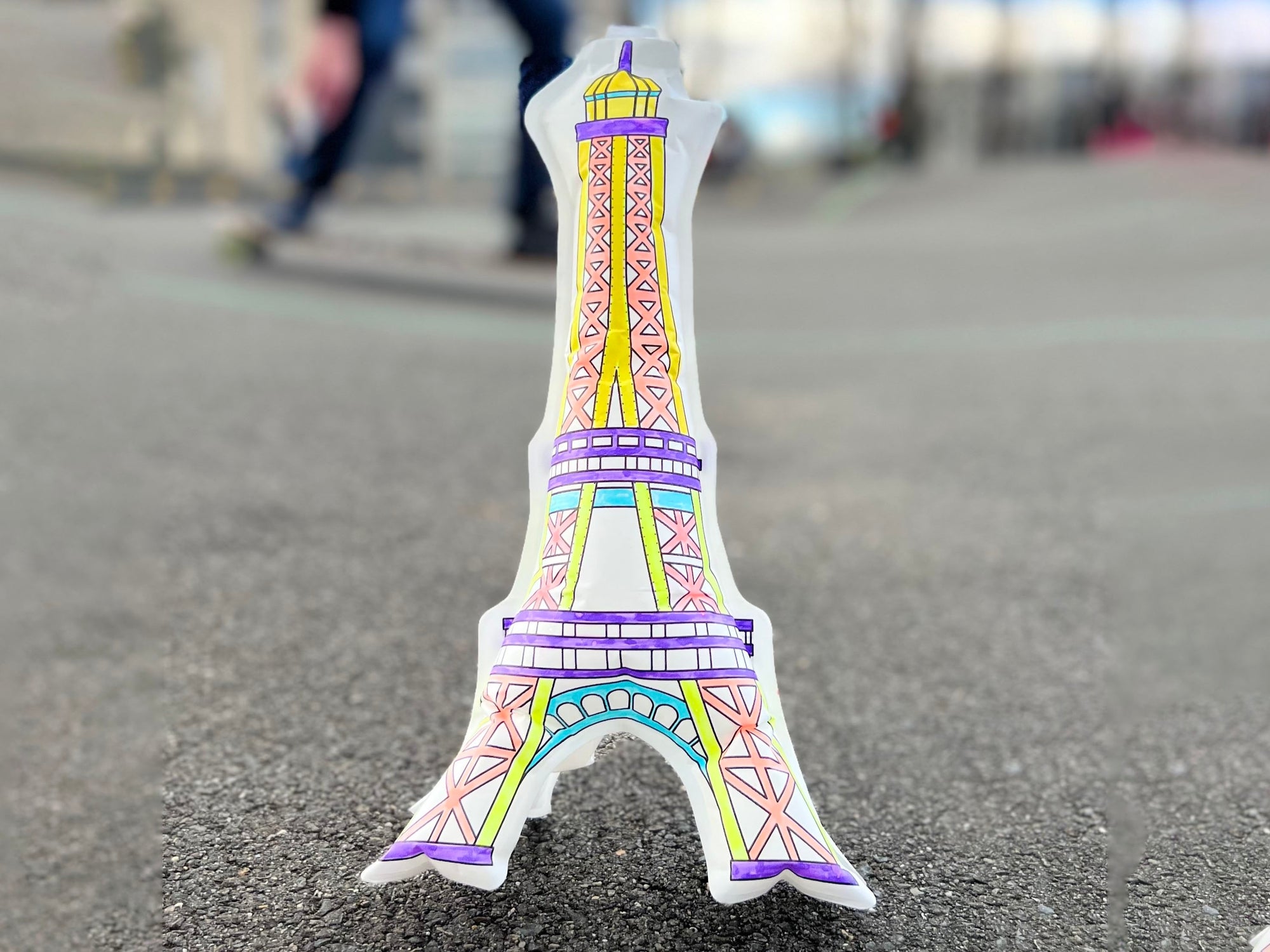 Achat Coloriages gonflables - Tour Eiffel- Ara Créative