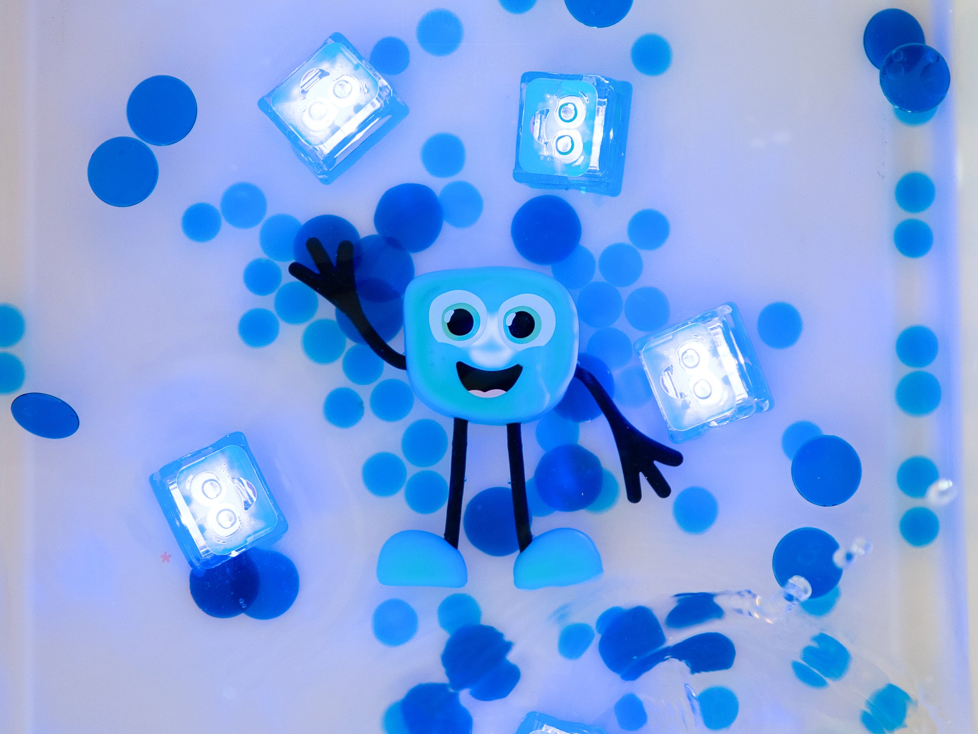 Glo pals - 4 cubes lumineux dans l'eau - bleu