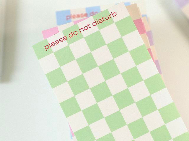 achat Bloc mémo damier Do Not Disturb rose