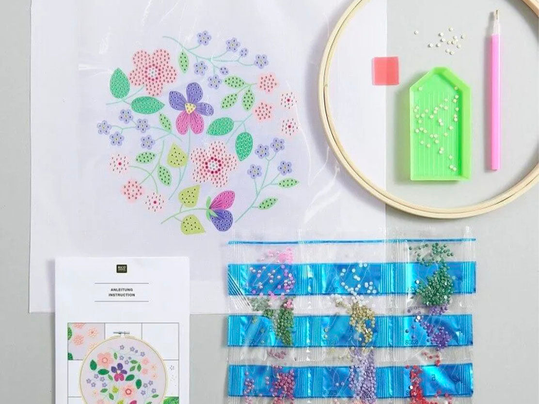 achat DIY Diamond Painting sur Toile - Fleurs de printemps scintillantes - Rico Design