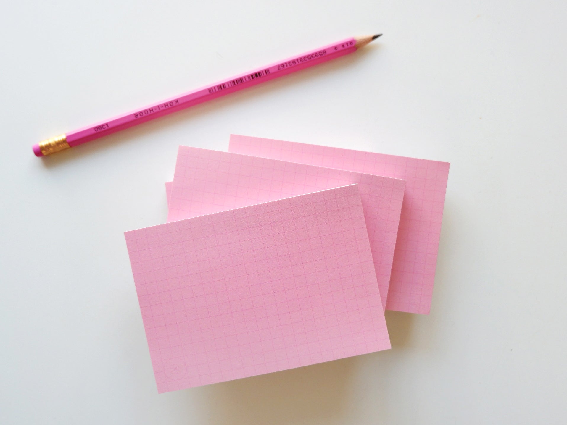 achat Bloc memo rose quadrillé -  Fruit fries Design Lab
