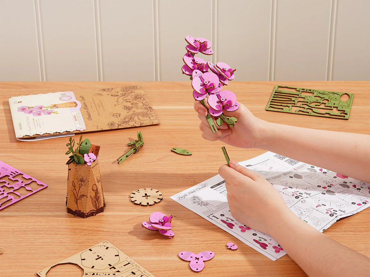 Maquette puzzle 3D en bois - Orchidée papillon violette - Rowood