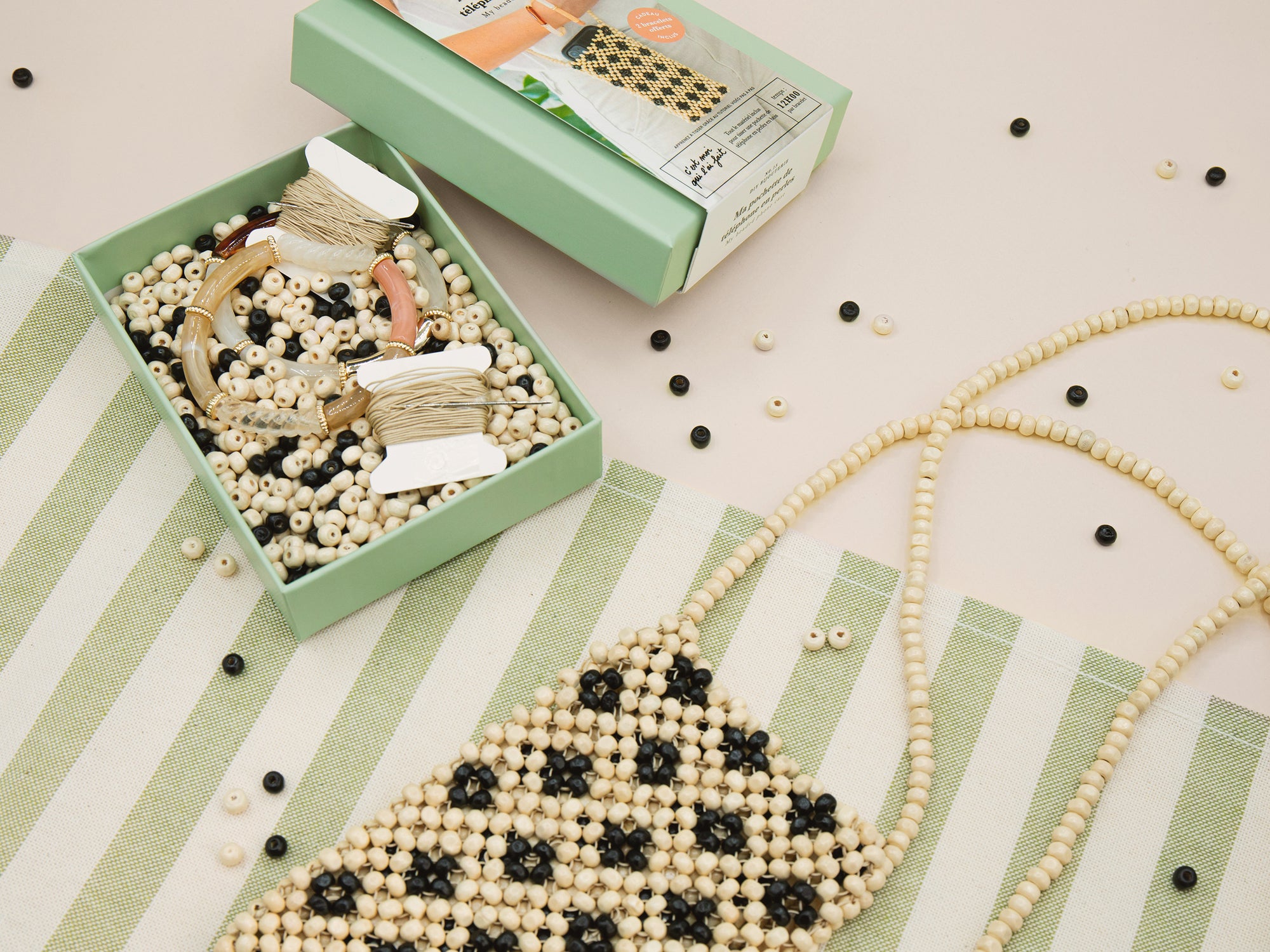 Achat Kit DIY Bijouterie - Ma pochette de téléphone en perles