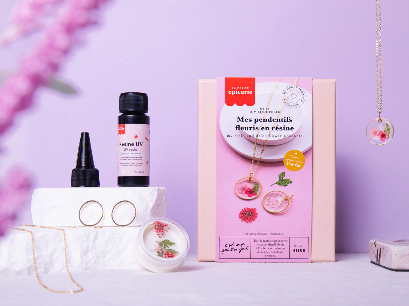 achat DIY Bijouterie - Mes pendentifs fleuris en résine