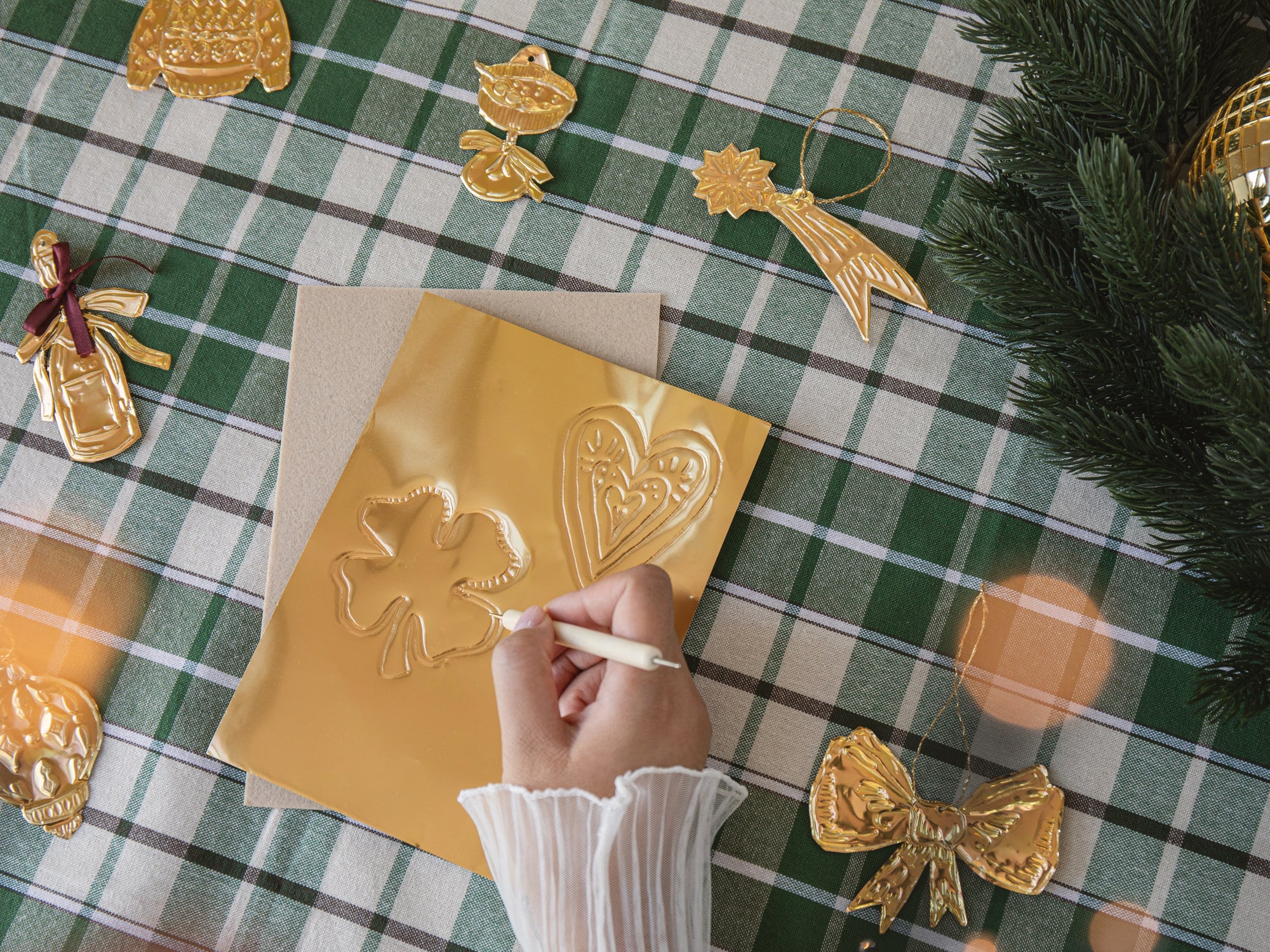 Kit DIY métal à repousser - Mes suspensions en métal