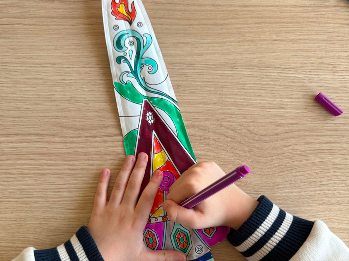 achat Coloriages gonflables - Epée avec led et bouclier - Ara Créative