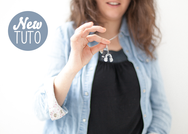 Le collier micro et casque à paillettes